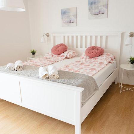 Studio-Appartements Emwey Трогир Экстерьер фото