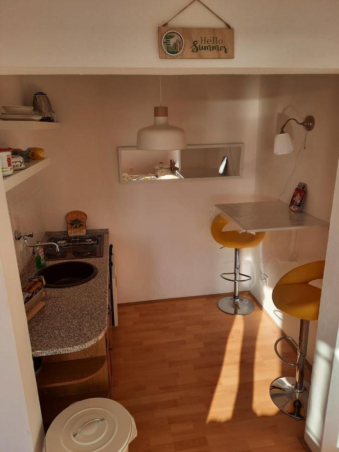 Studio-Appartements Emwey Трогир Экстерьер фото