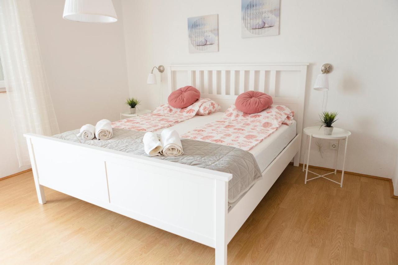 Studio-Appartements Emwey Трогир Экстерьер фото
